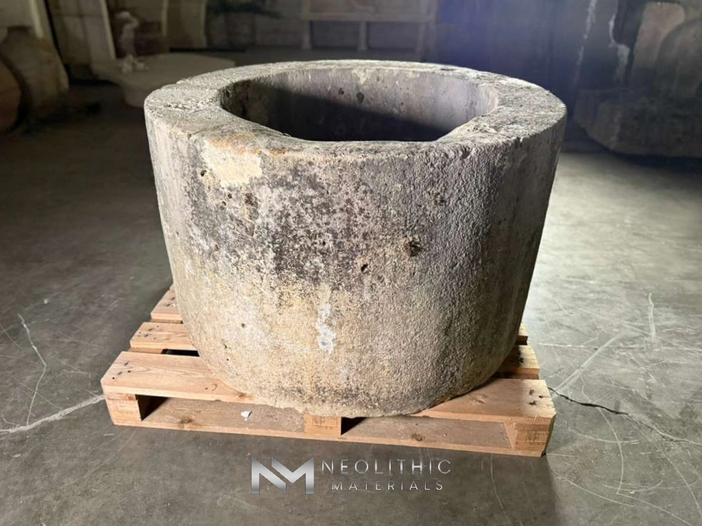 French Antique 19th Century Limestone Well - Image 3